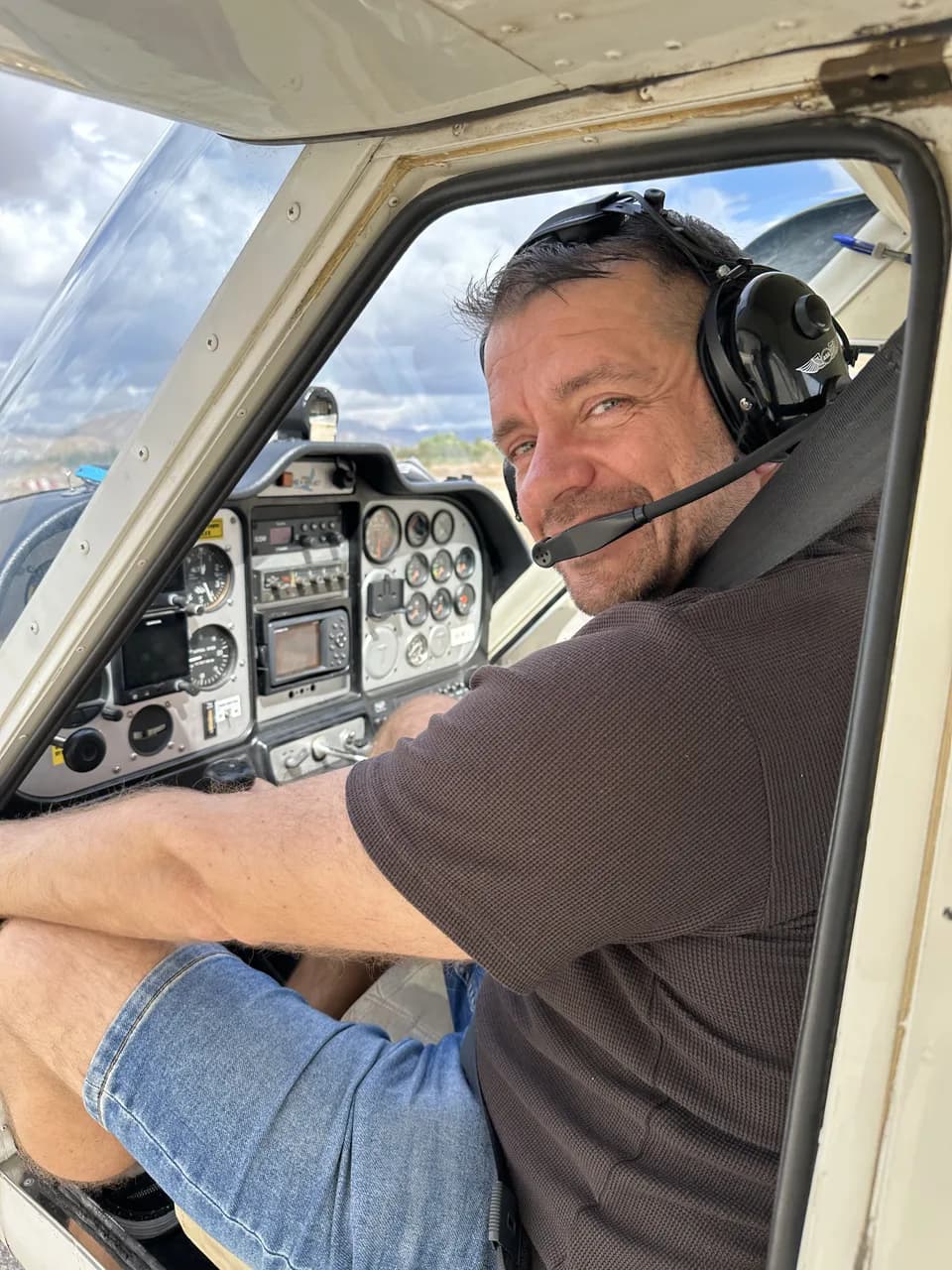 A closer view of the cockpit and instrument panel