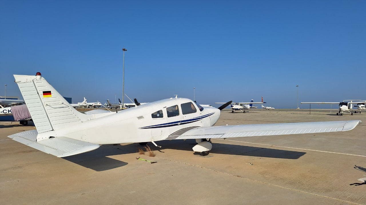 Side view of a Piper PA-28